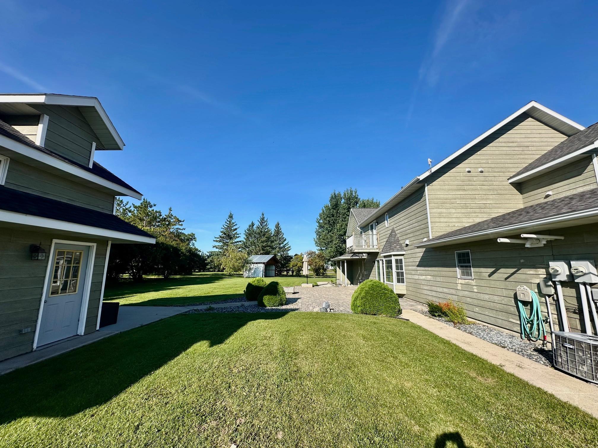310 7th Street Southwest Roseau, MN 56751 - Photo 13 of 42