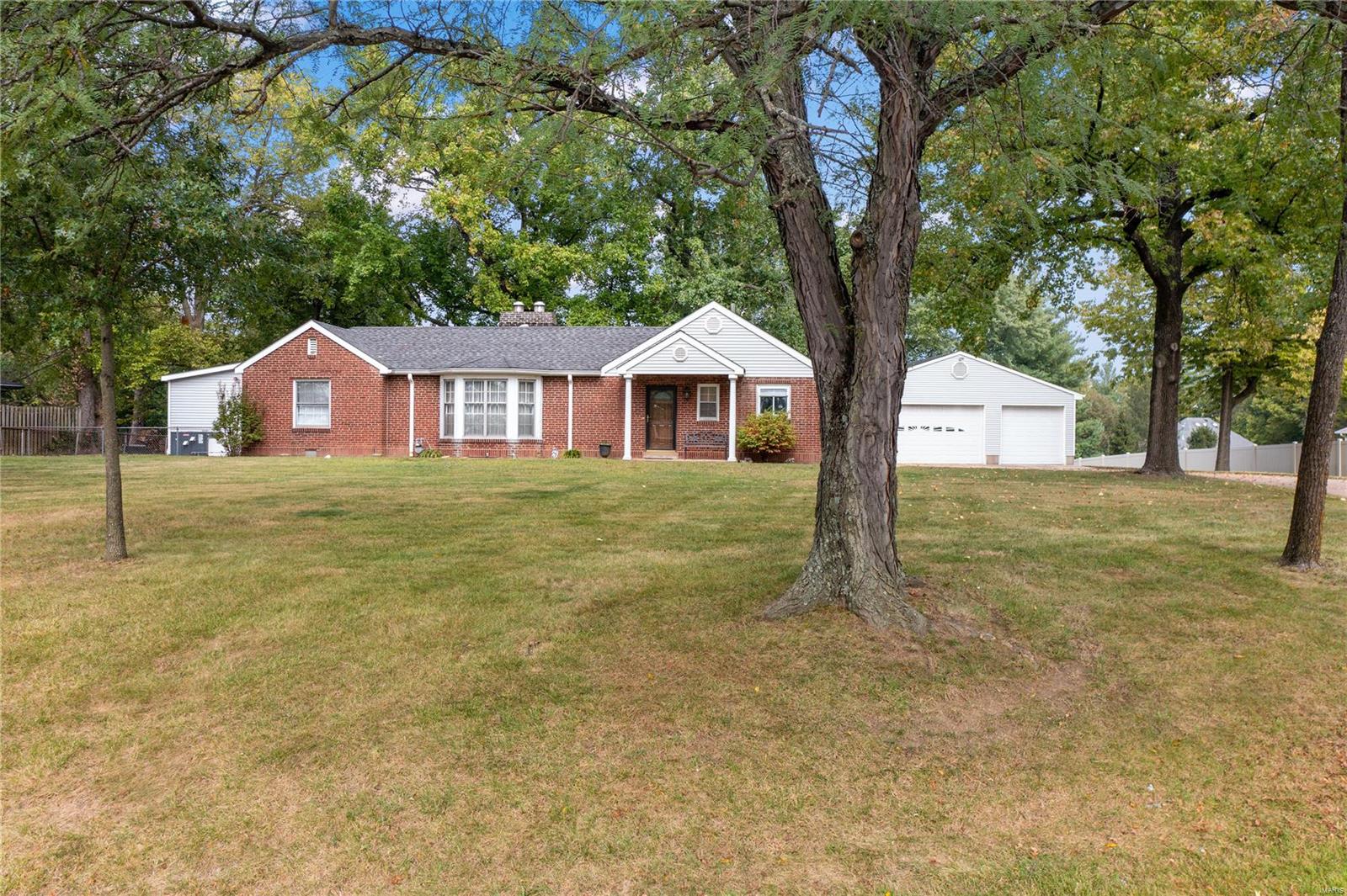 12845 Big Bend Road St. Louis, MO 63122 - Photo 3 of 24 Gallery Image 3