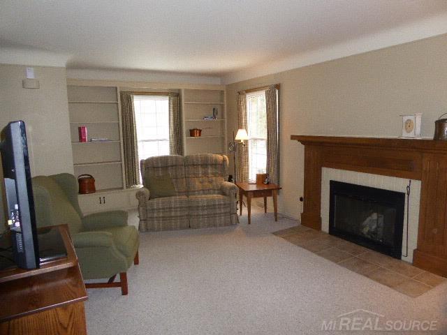647 East Gunn Road Rochester, MI 48306 - Photo 7 of 26
