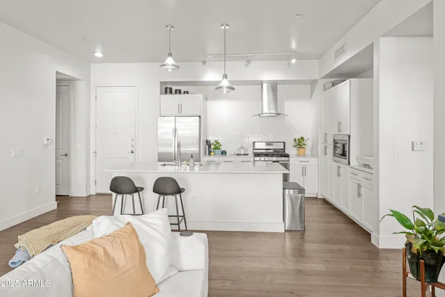 $409,000 | 3131 North Central Avenue, Unit 3006, Phoenix, AZ 85012