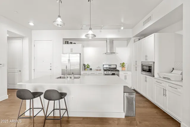 $409,000 | 3131 North Central Avenue, Unit 3006, Phoenix, AZ 85012