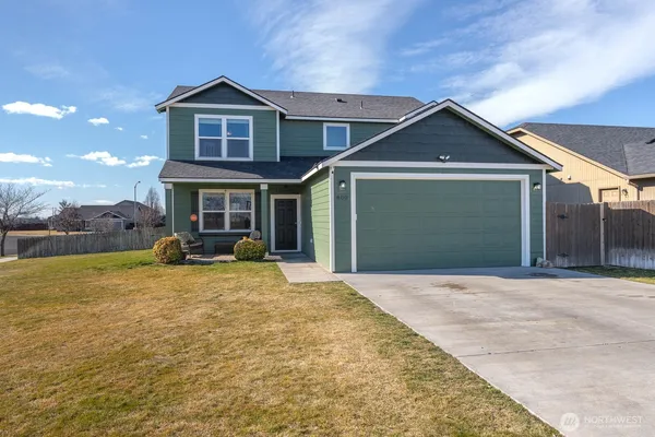 $395,000 | 800 South Hamilton Road, Moses Lake, WA 98837
