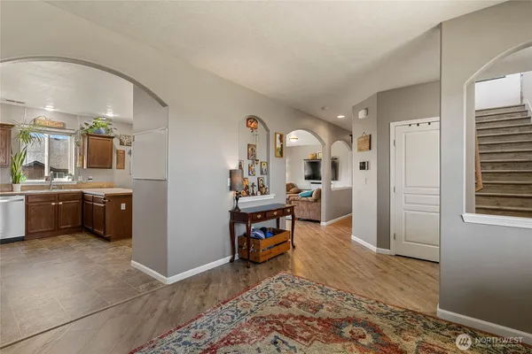 $395,000 | 800 South Hamilton Road, Moses Lake, WA 98837