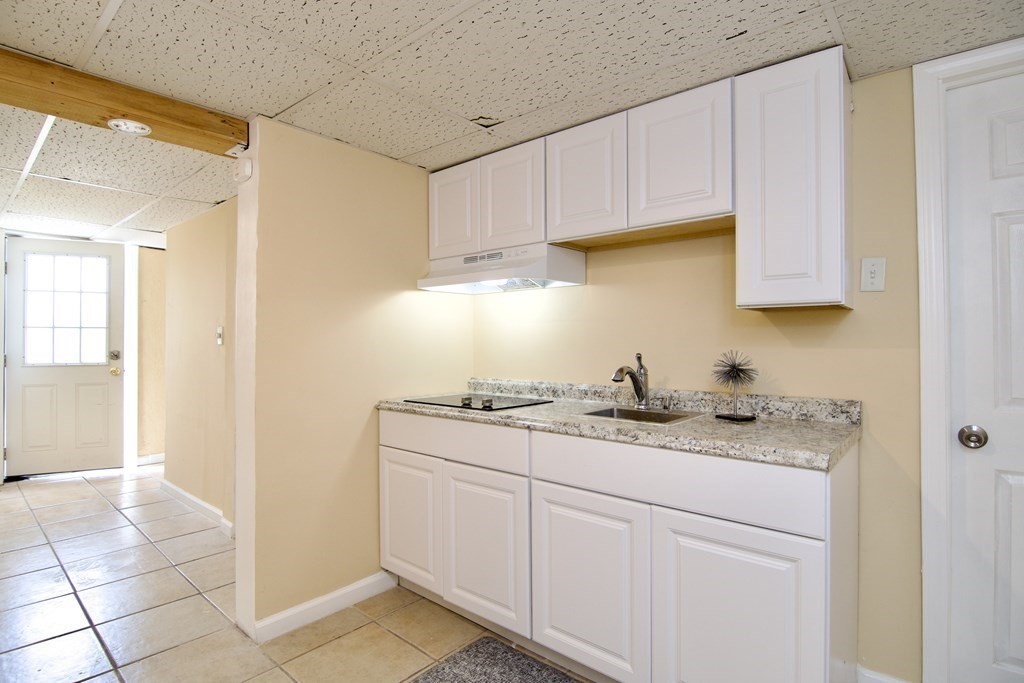 212 West Allen Ridge Road Springfield, MA 01118 - Photo 29 of 42