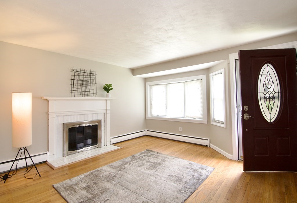 212 West Allen Ridge Road Springfield, MA 01118 - Photo 3 of 42