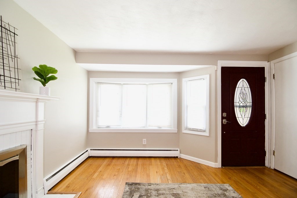 212 West Allen Ridge Road Springfield, MA 01118 - Photo 4 of 42