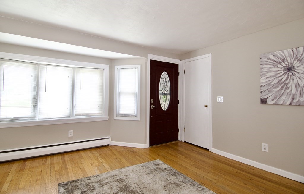 212 West Allen Ridge Road Springfield, MA 01118 - Photo 5 of 42