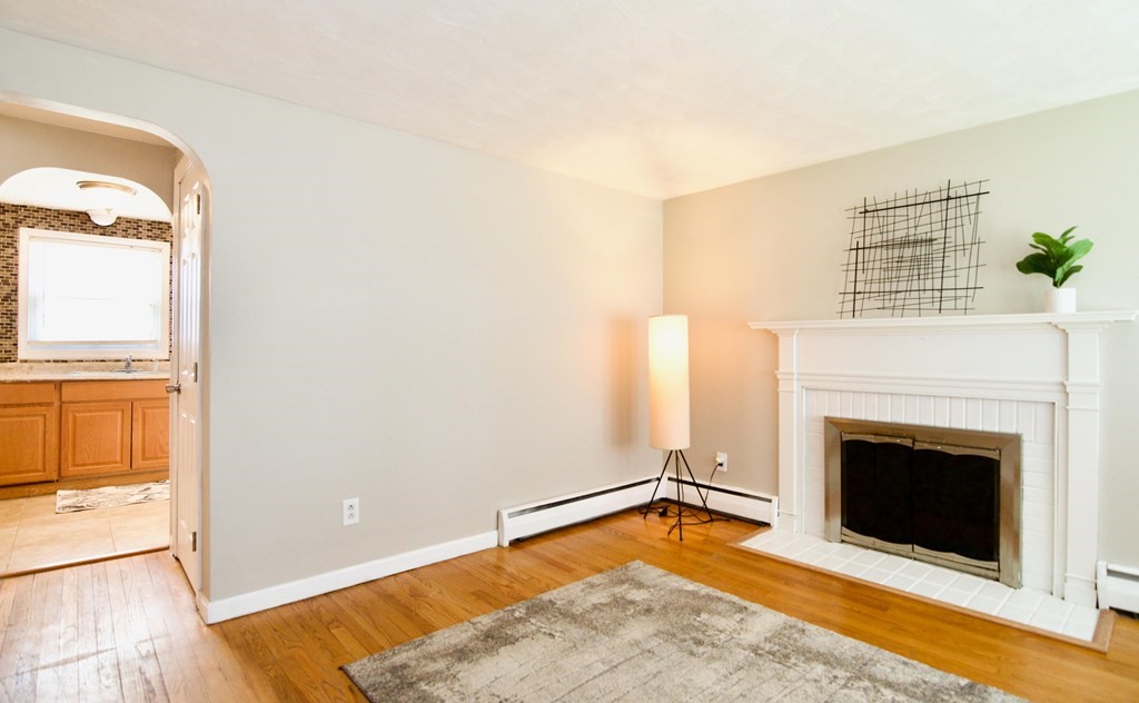212 West Allen Ridge Road Springfield, MA 01118 - Photo 7 of 42