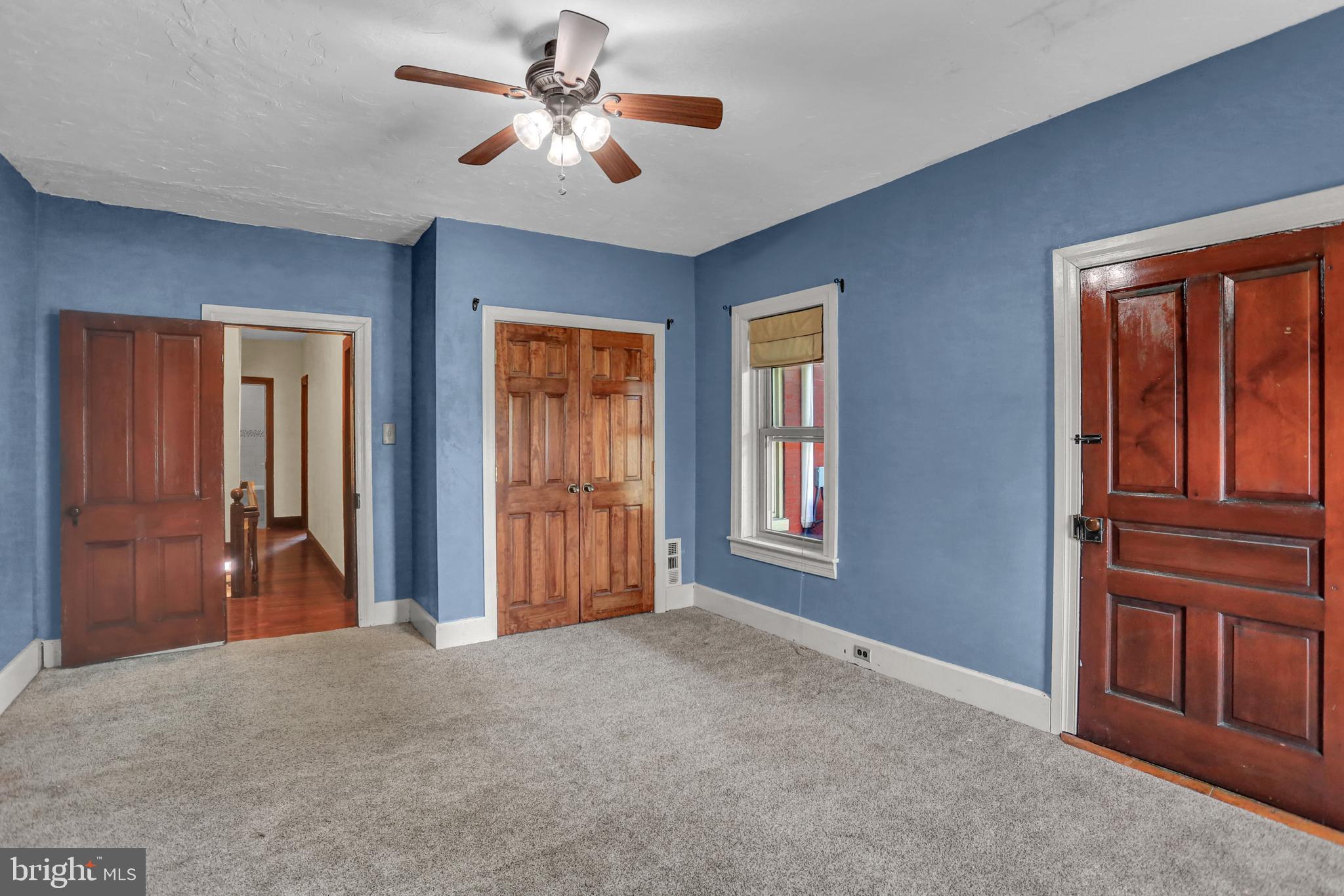 183 South East Street Spring Grove, PA 17362 - Photo 15 of 37