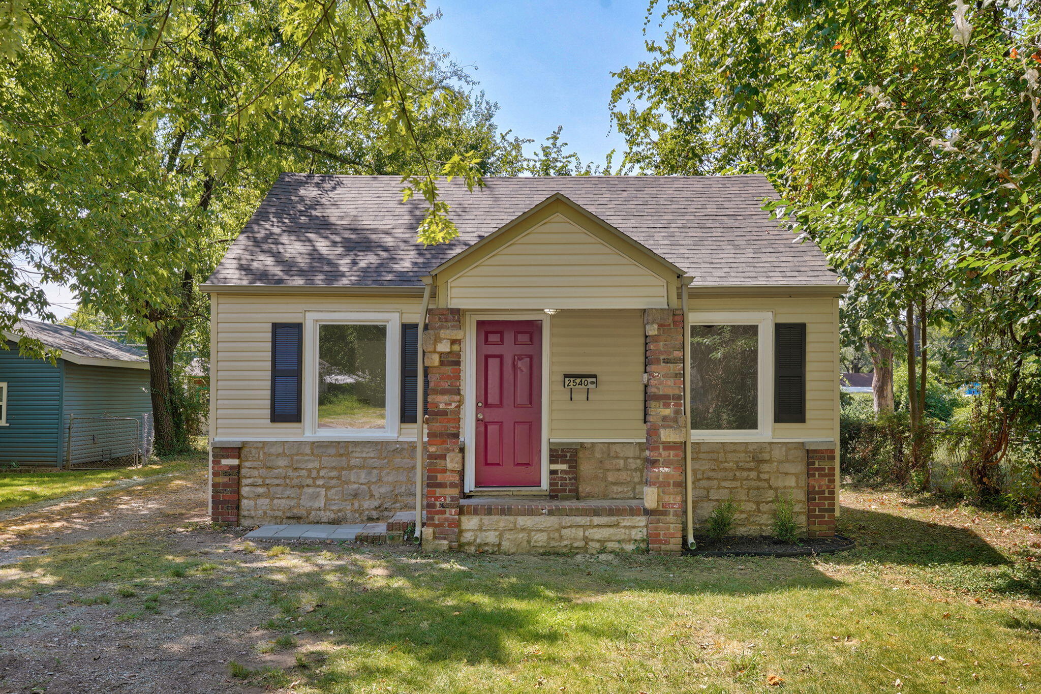 2540 West State Street Springfield, MO 65802 - Photo 1 of 18 2540 W State St-2