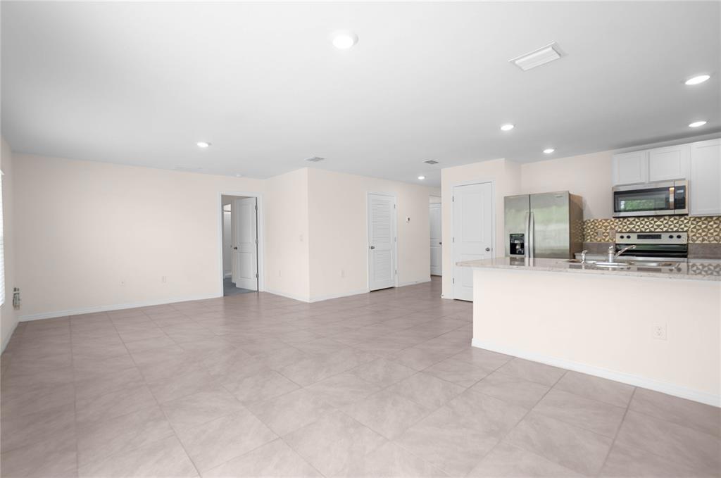 8471 Clearway Drive Wildwood, FL 34785 - Photo 12 of 32