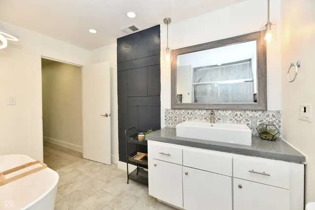 $245,000 | 1210 South Senate Avenue, Indianapolis, IN 46225