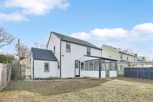 $329,900 | 100 Abbott Street, Springfield, MA 01118