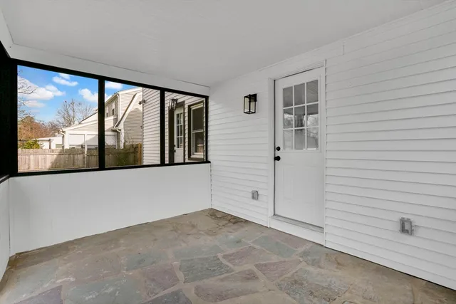 $329,900 | 100 Abbott Street, Springfield, MA 01118