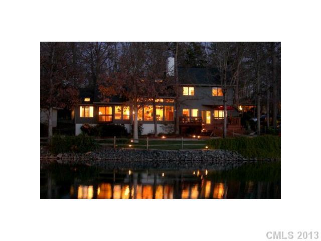 24 Sunrise Point Road Lake Wylie, SC 29710 - Photo 2 of 16 Gallery Image 2
