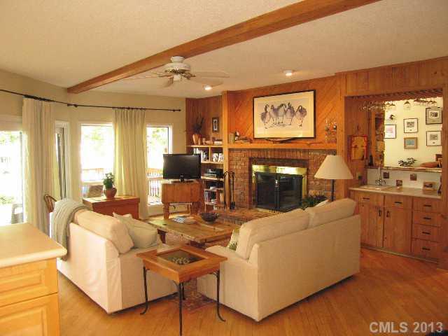 24 Sunrise Point Road Lake Wylie, SC 29710 - Photo 13 of 16 Gallery Image 13