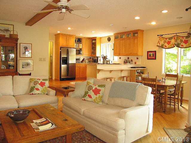 24 Sunrise Point Road Lake Wylie, SC 29710 - Photo 14 of 16 Gallery Image 14