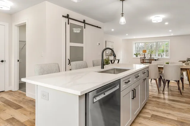 $525,000 | 27 B Birch Hill Lane, Unit 27B, Somersworth, NH 03878