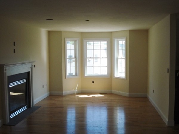71 Cross Road, Unit 1 Haverhill, MA 01835 - Photo 6 of 17 Gallery Image 6