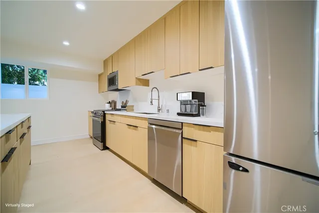 $4,350 | 259 South Ave 54, Unit 1/4, Los Angeles, CA 90042