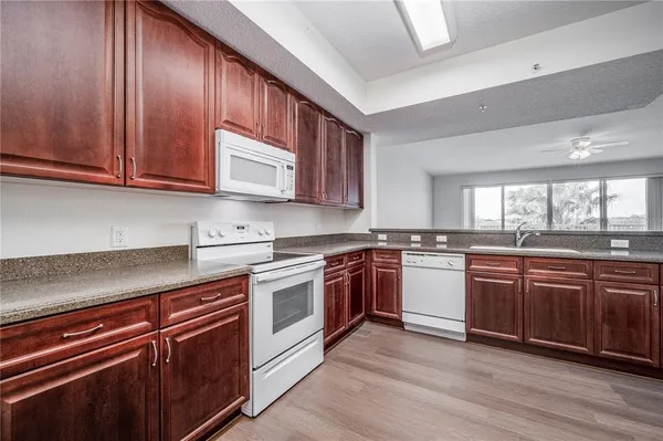 $2,400 | 6336 Buford Street, Unit 203, Orlando, FL 32835