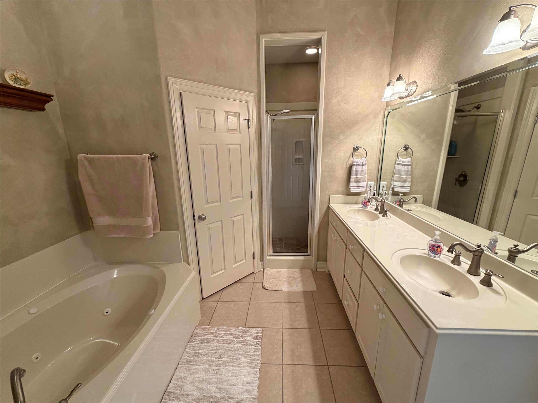 1448 South Blue Bonnet Lane Angleton, TX 77515 - Photo 26 of 43
