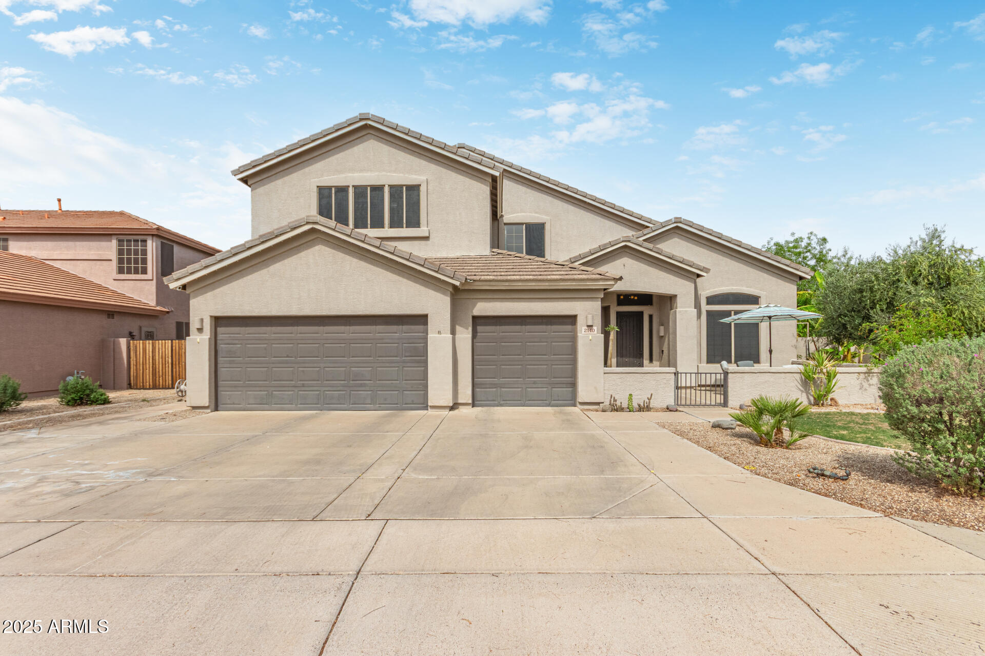 2140 South Drexel Mesa, AZ 85209 - Photo 1 of 45 01-Drexel