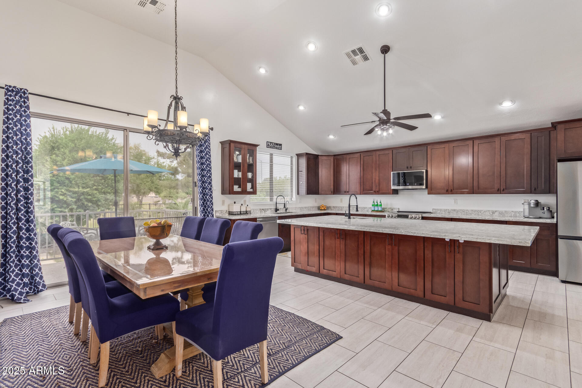 2140 South Drexel Mesa, AZ 85209 - Photo 11 of 45 17-Drexel