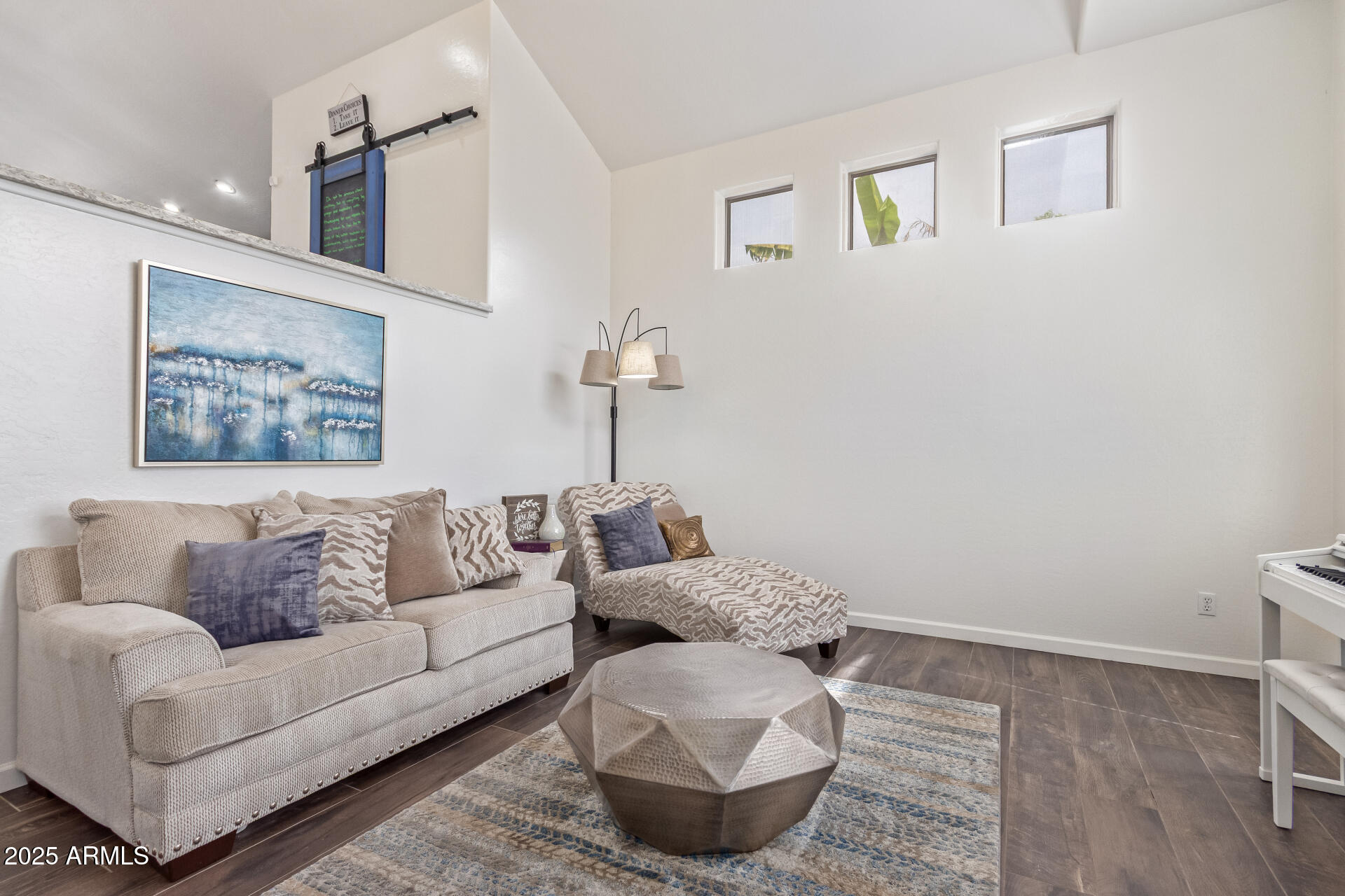 2140 South Drexel Mesa, AZ 85209 - Photo 3 of 45 09-Drexel