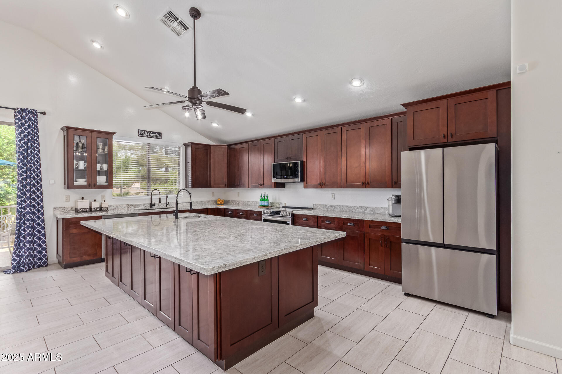 2140 South Drexel Mesa, AZ 85209 - Photo 5 of 45 19-Drexel