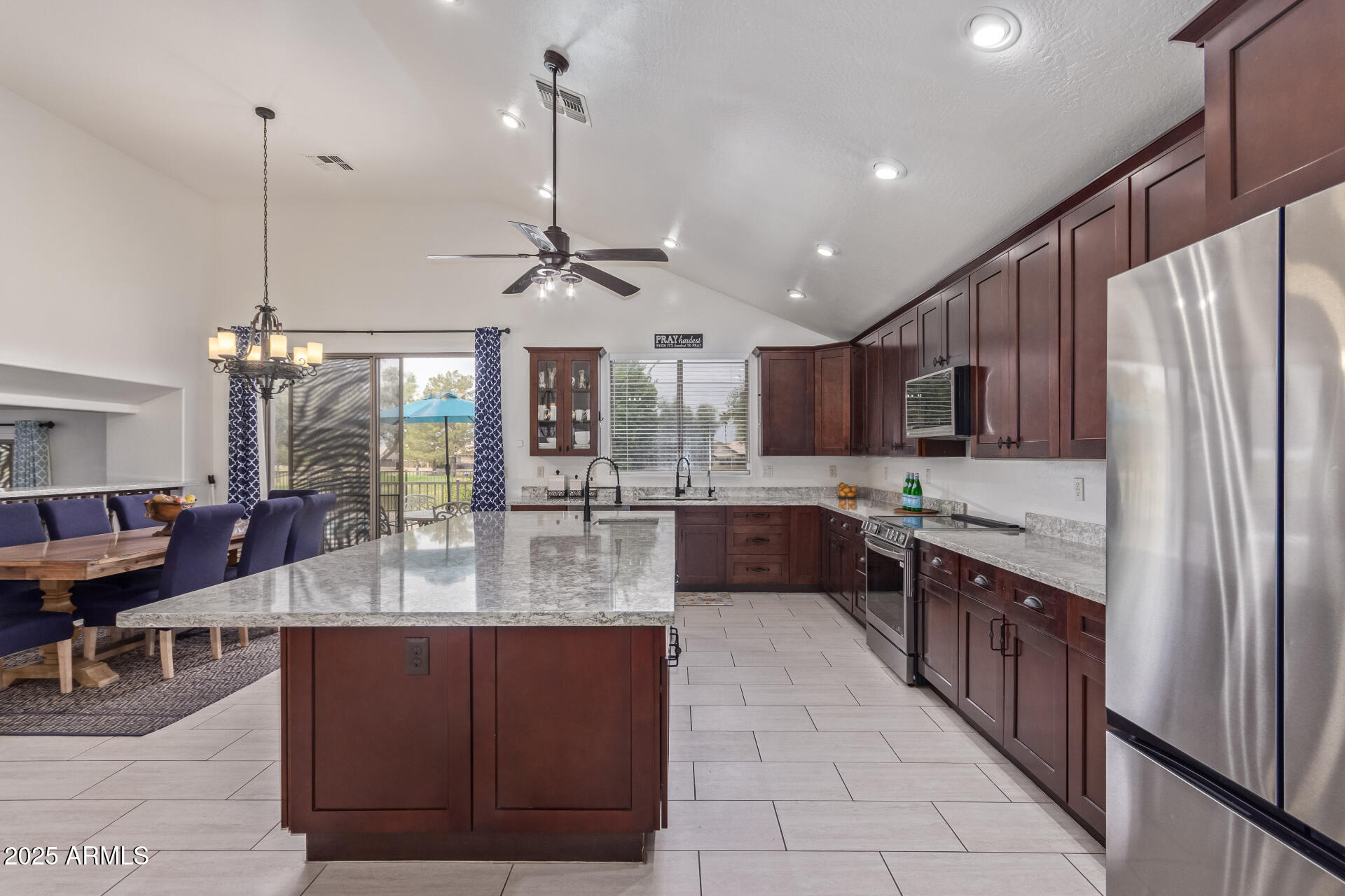 2140 South Drexel Mesa, AZ 85209 - Photo 6 of 45 20-Drexel