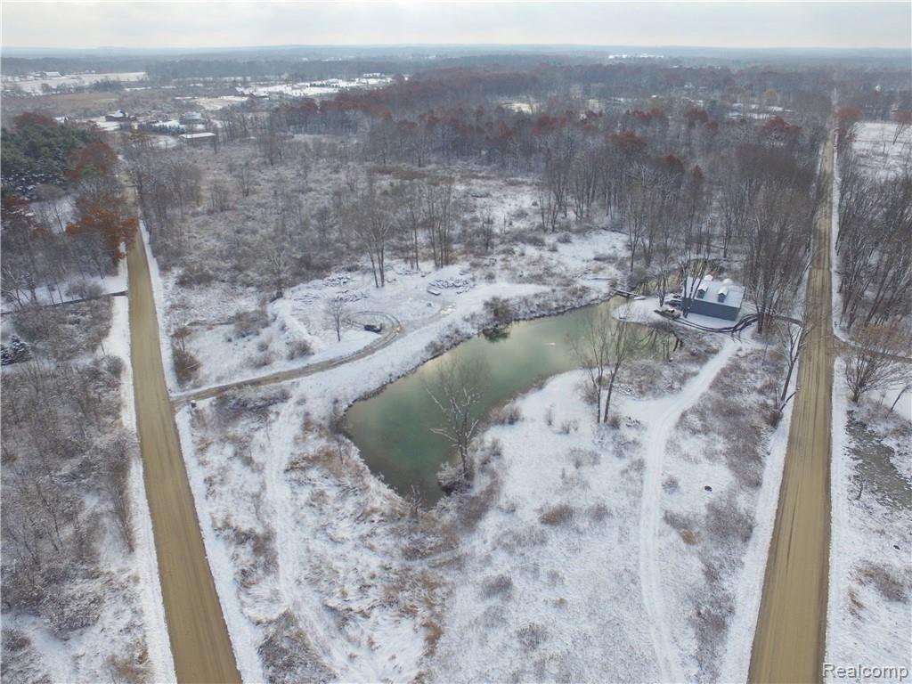 6078 Bergin Road Howell, MI 48843 - Photo 8 of 17