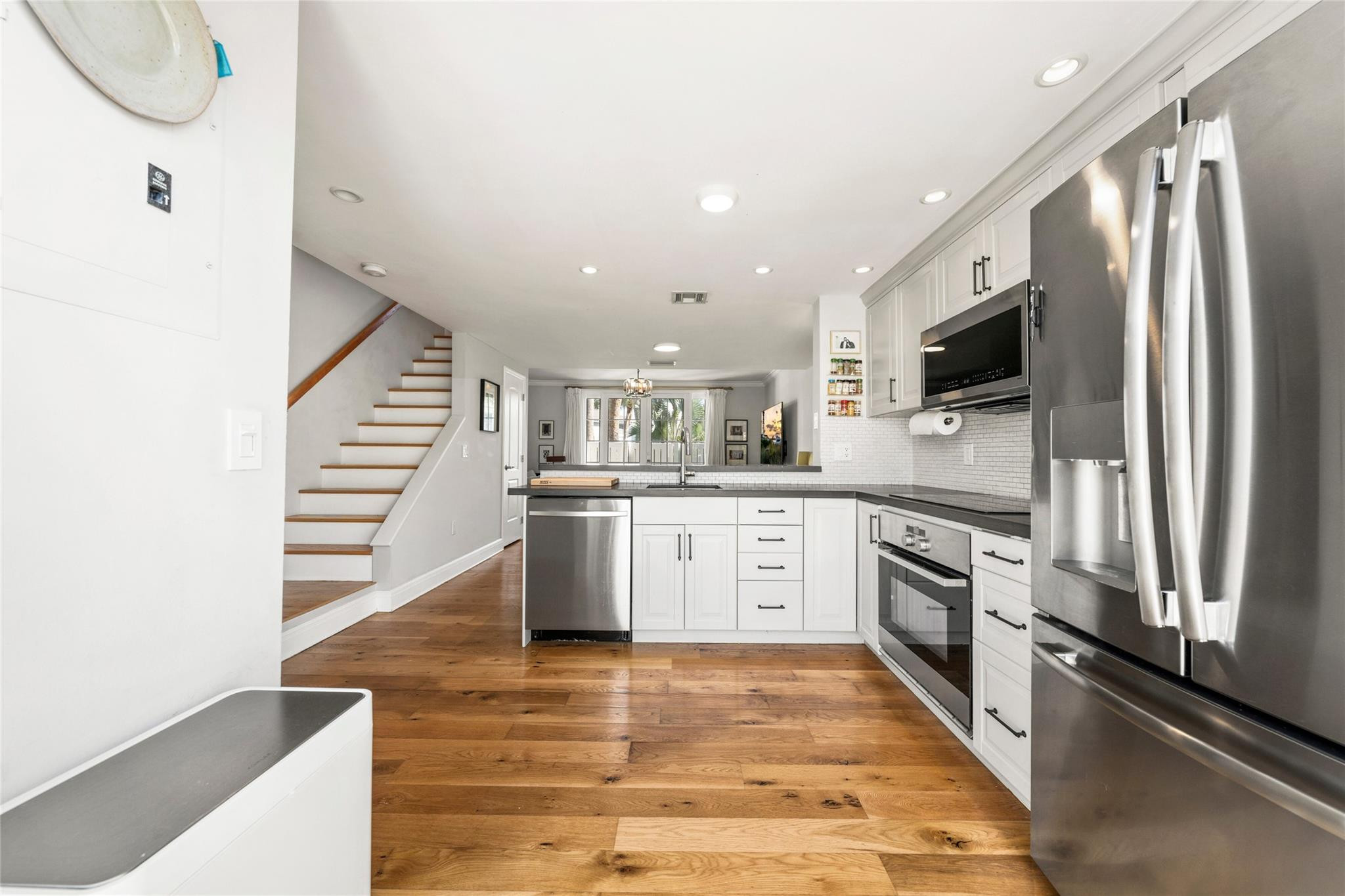 998 Jeffery Street Boca Raton, FL 33487 - Photo 8 of 33 Photo 8