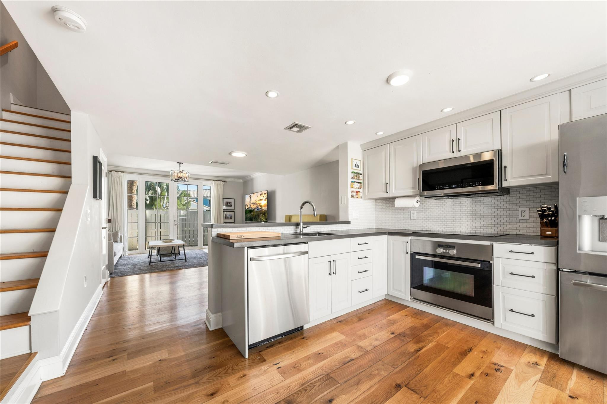 998 Jeffery Street Boca Raton, FL 33487 - Photo 9 of 33 Photo 9