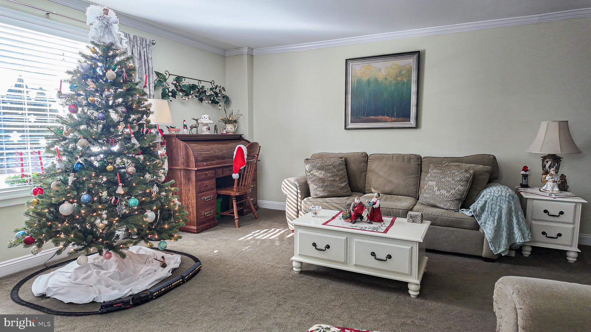 10964 Kipling Lane Philadelphia, PA 19154 - Photo 5 of 31 a living room with furniture and a fireplace