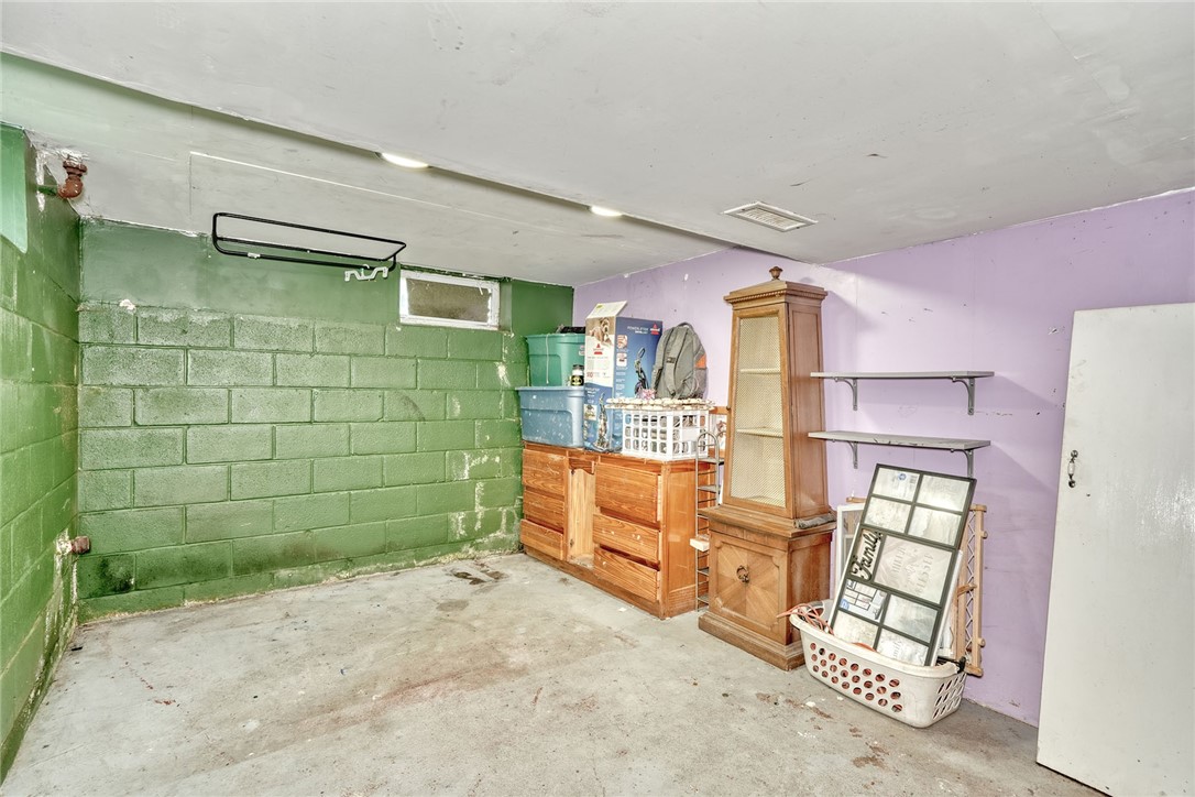 177 Weyl Street Rochester, NY 14621 - Photo 25 of 34 Gallery Image 25