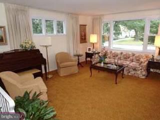 333 South Devon Avenue Wayne, PA 19087 - Photo 4 of 6 Gallery Image 4