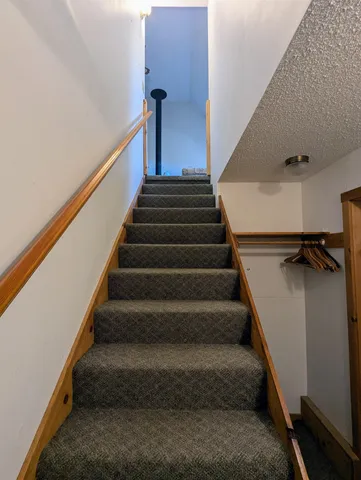 $485,000 | 7 Pine Tree Lane, West Dover, VT 05356