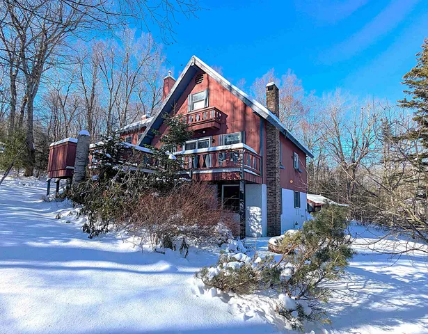 $485,000 | 7 Pine Tree Lane, West Dover, VT 05356