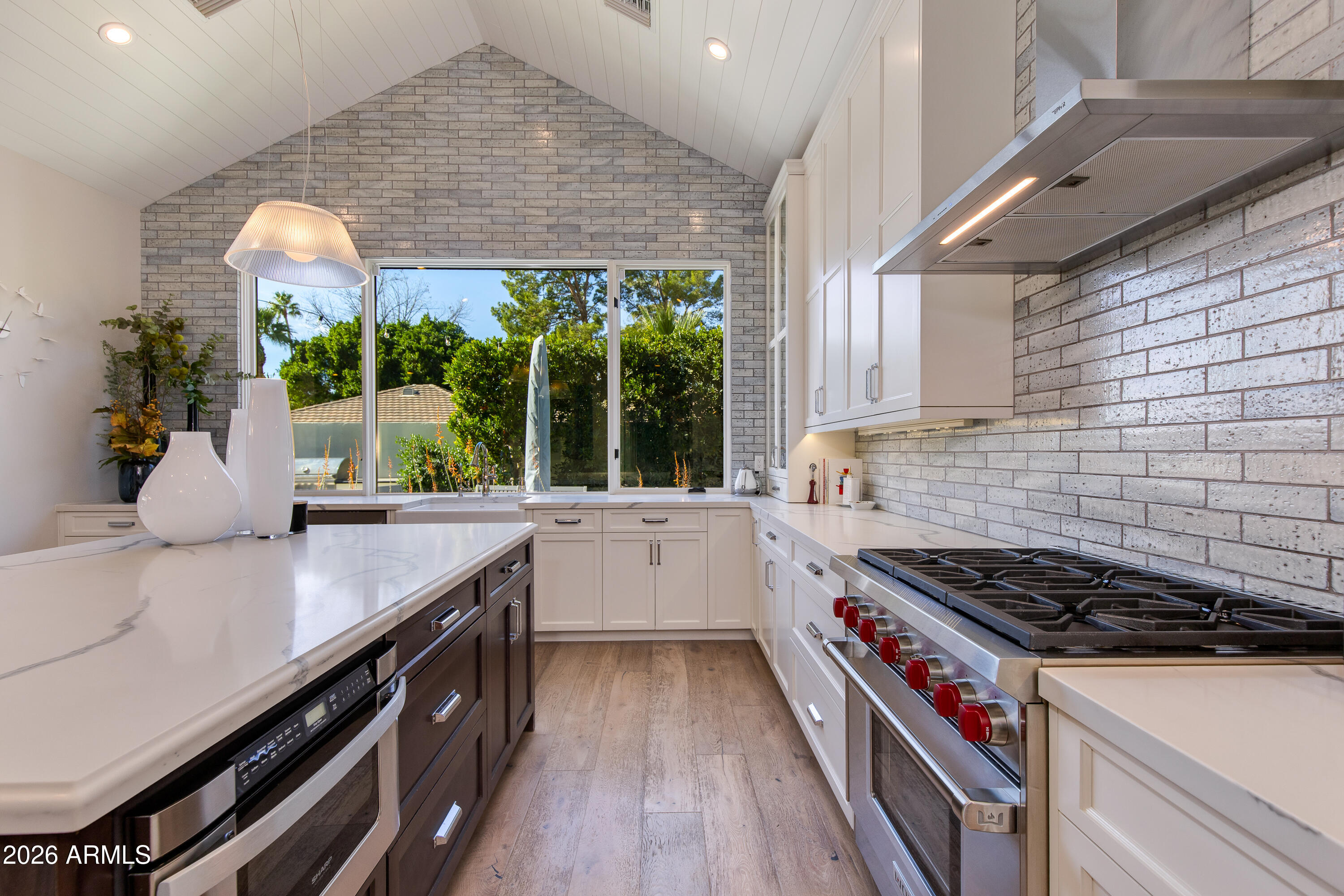 4408 37th Way Phoenix, AZ 85018 - Photo 8 of 23 Stainless Steel Appliances