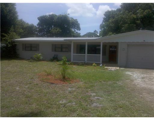 703 Brack Road Fort Pierce, FL 34982 - Photo 1 of 11 Primary Photo