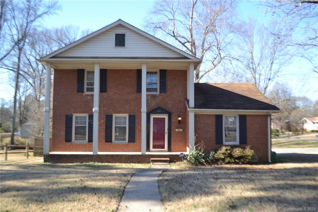 6017 Eastbrook Road Charlotte, NC 28215 - Photo 1 of 15 Gallery Image 1