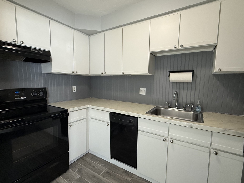 44 Old Forge Road, Unit 44 Bridgewater, MA 02324 - Photo 3 of 20