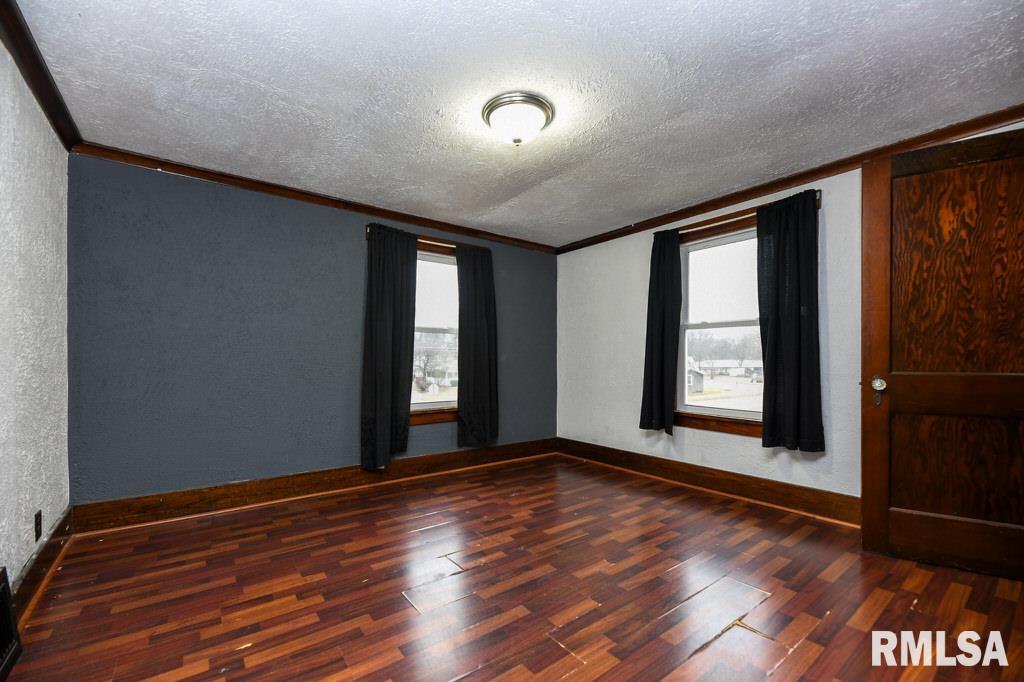 401 East State Street Manito, IL 61546 - Photo 27 of 35 Gallery Image 27