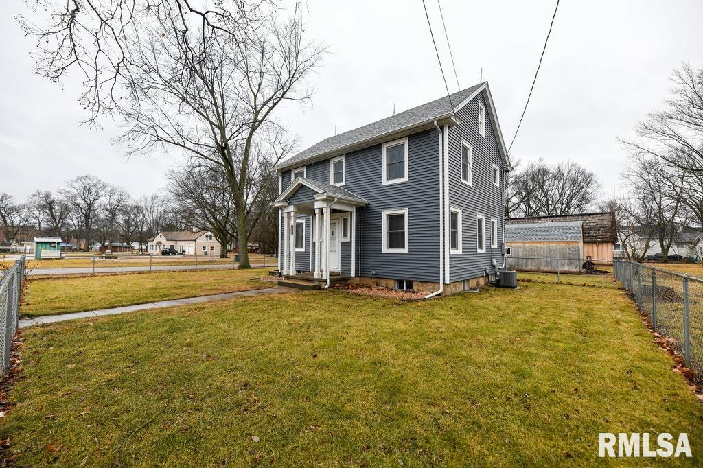 401 East State Street Manito, IL 61546 - Photo 3 of 35 Gallery Image 3