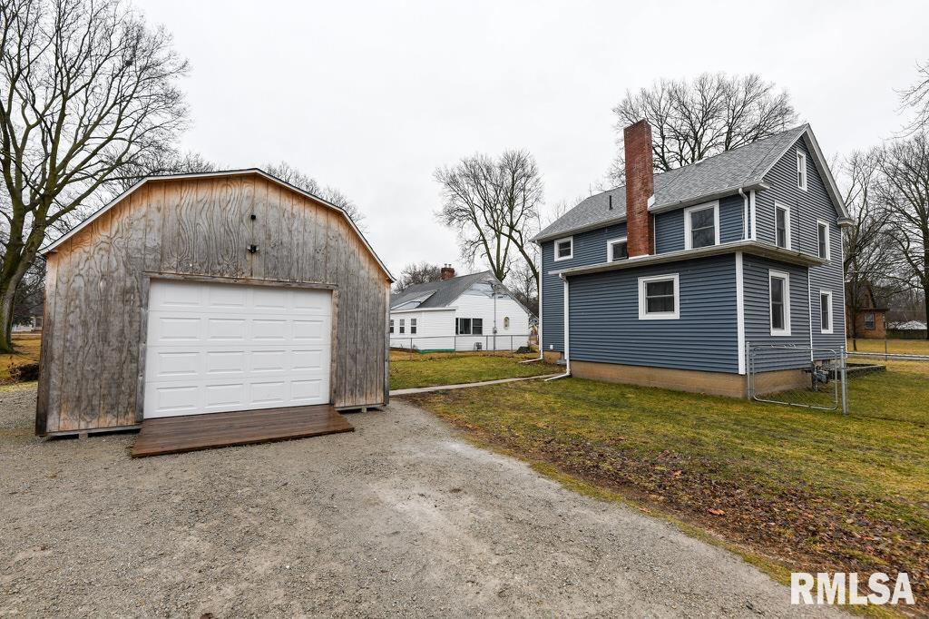 401 East State Street Manito, IL 61546 - Photo 5 of 35 Gallery Image 5