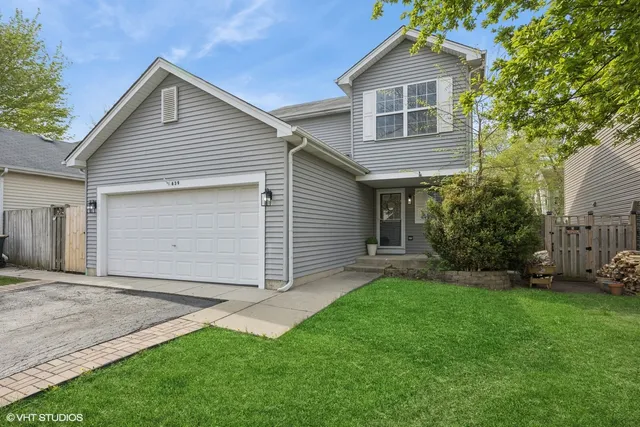 $2,990 | 639 Navajo Street, Round Lake Heights, IL 60073