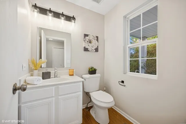 $2,990 | 639 Navajo Street, Round Lake Heights, IL 60073