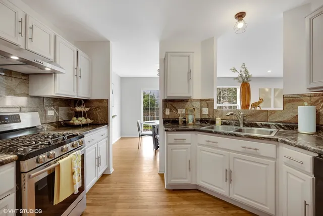 $2,990 | 639 Navajo Street, Round Lake Heights, IL 60073