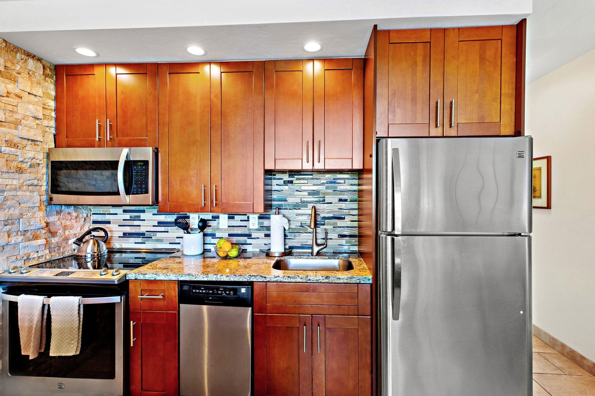 3959 Lower Honoapiilani Road, Unit 313 Lahaina, HI 96761 - Photo 8 of 41 Gallery Image 8